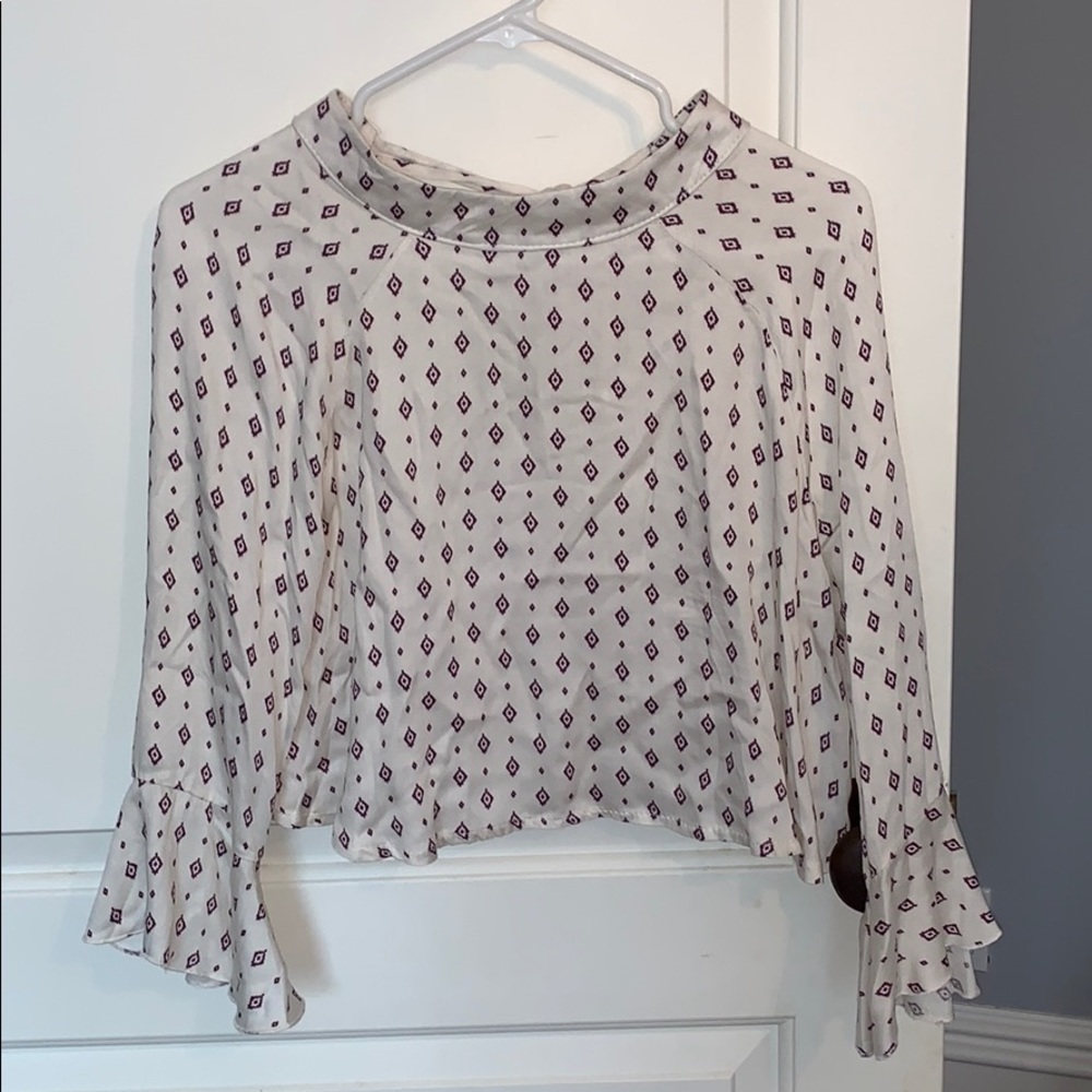 White cropped blouse with print